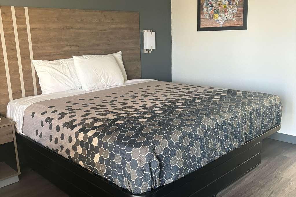 Econo Lodge Calhoun Quarto foto